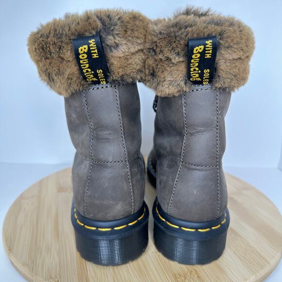 Dr. Martens 1460 Serena Collar Faux Fur Lined Lace Up Boots Womens Size 9 - Picture 6 of 7